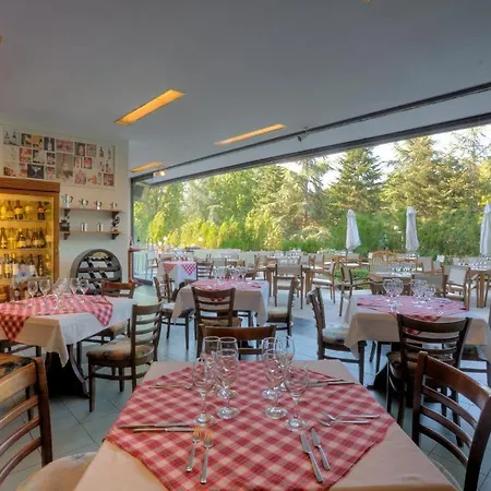 Dolphin All Inclusive Ξενοδοχείο 4*